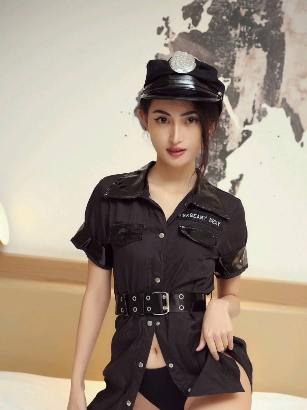 [XiuRen秀人网] 2020.11.16 No.2783 陈舒羽 情趣警花制服系列 [30+1P]