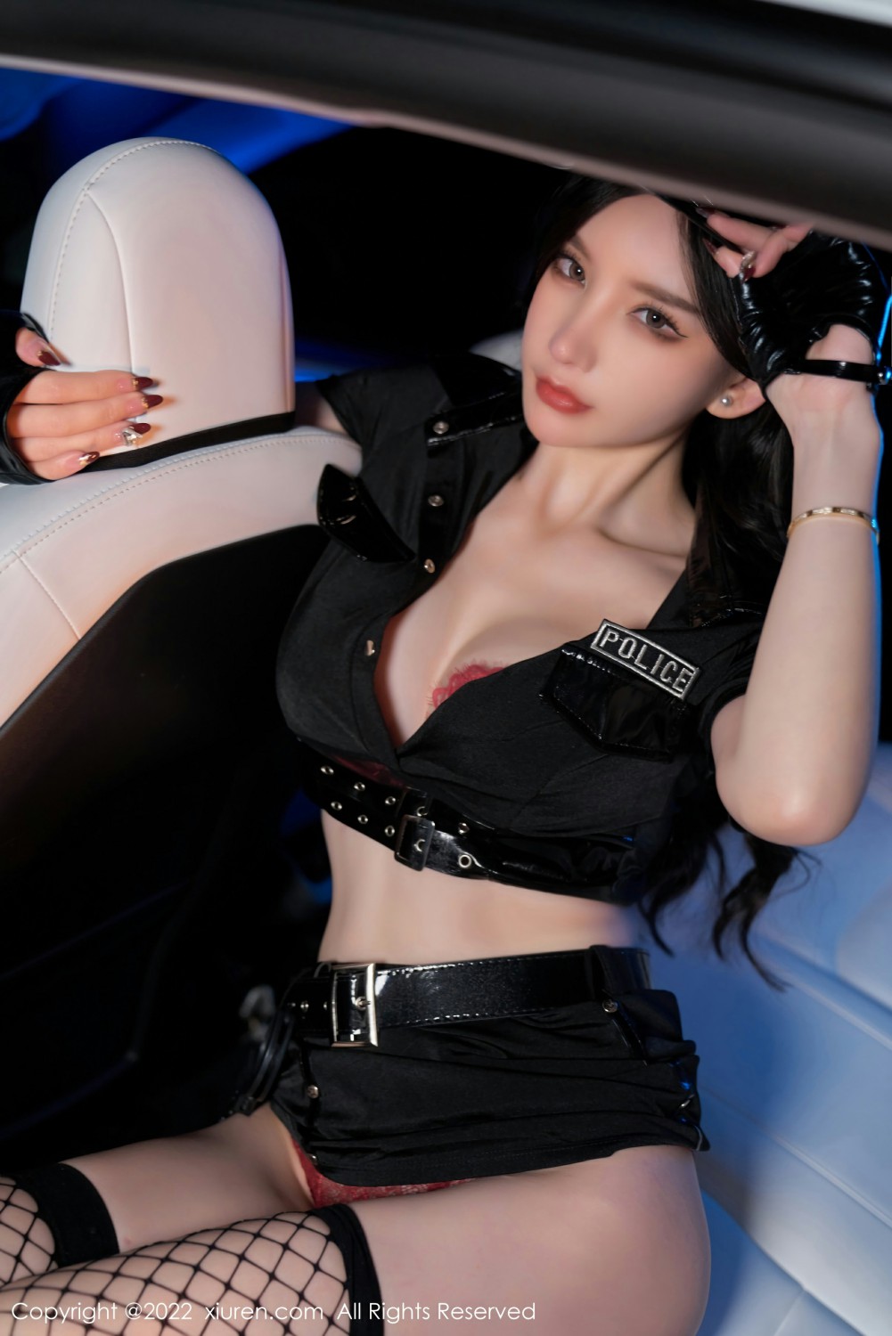 [XiuRen秀人网] 2022.03.18 No.4741 周于希Sally 女警官日常巡逻主题 性感写真[72+1P]