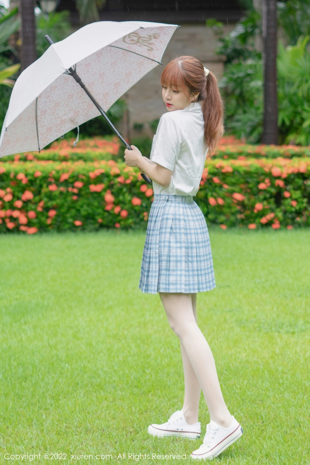 [XiuRen秀人网] 2022.06.13 No.5137 王雨纯 蓝灰色格子裙 性感写真 [46+1P]