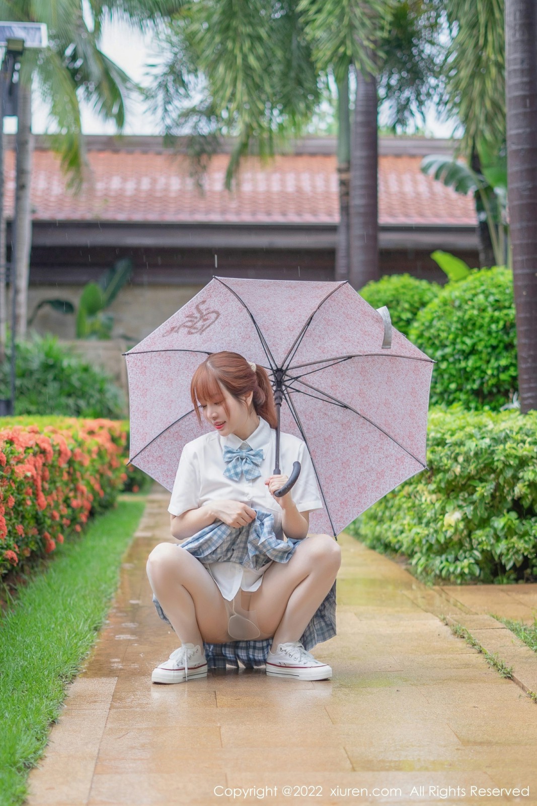 [XiuRen秀人网] 2022.06.13 No.5137 王雨纯 蓝灰色格子裙 性感写真 [46+1P]