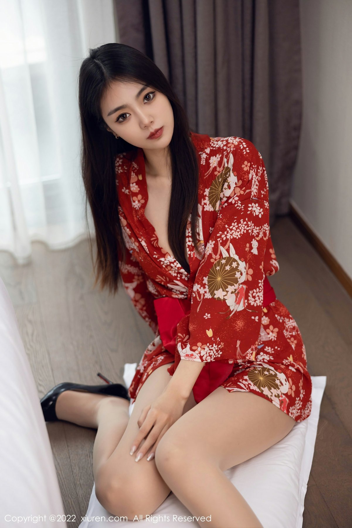 [XiuRen秀人网] 2022.10.20 No.5736 可樂Vicky 苗条身段 性感写真 [53+1P]