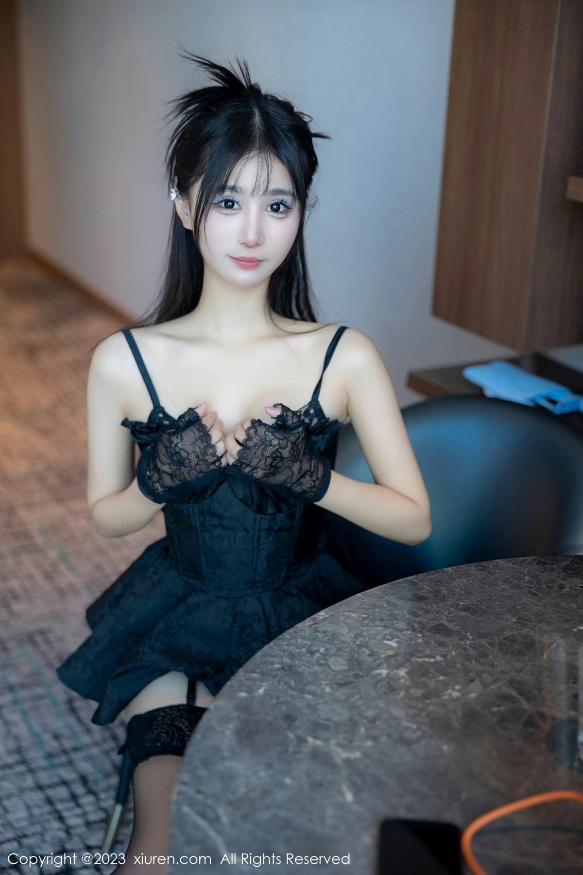 [XiuRen秀人网] 2023.04.03 No.6516 小果冻儿 性感黑色蕾丝内衣 泰国写真 [79+1P]