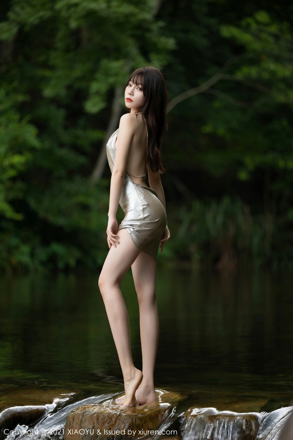 [XIAOYU语画界] 2021.08.09 VOL.588 芝芝Booty 山水林间 性感写真 [79+1P]