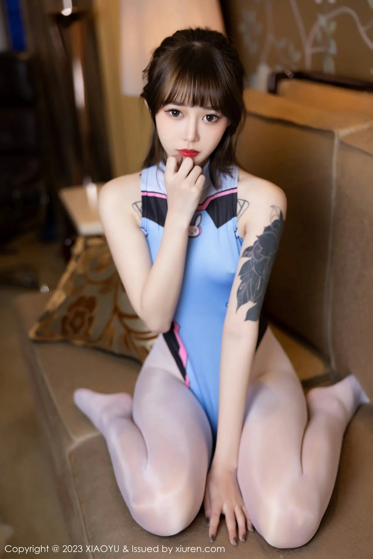 [XIAOYU语画界] 2023.02.08 VOL.961 奶瓶. 天蓝色高开叉服饰 性感写真 [82+1P]